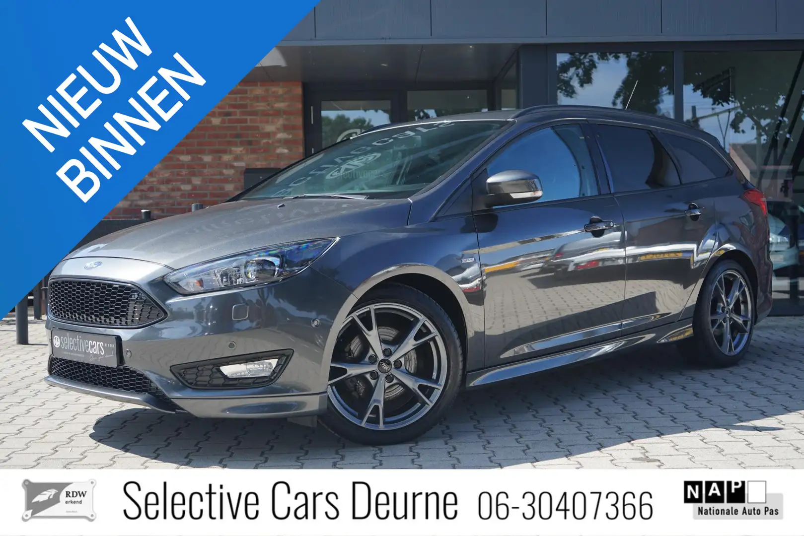 Ford Focus Wagon 1.5 ST-Line , Automaat, AppleCarplay, 18''LM Grijs - 1
