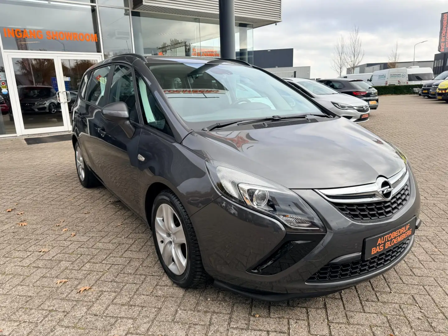 Opel Zafira Tourer 1.4 Edition, Clima , Stoel en stuur verwarming, cr Schwarz - 2