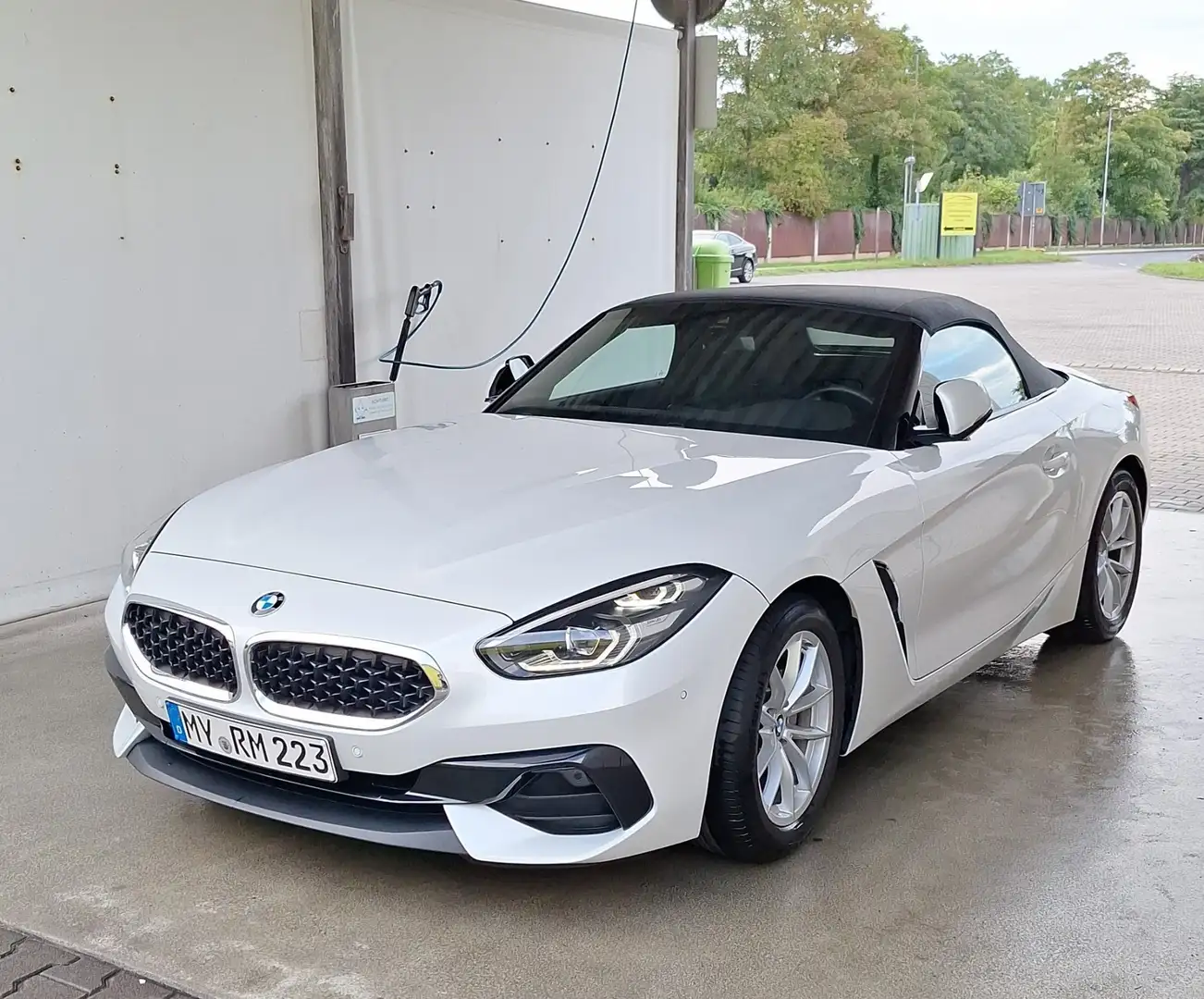 BMW Z4 sDrive 20 i Advantage Weiß - 2