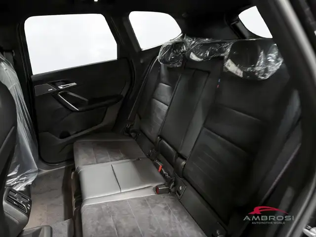 BMW X1 view 11