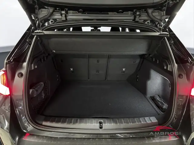 BMW X1 view 9
