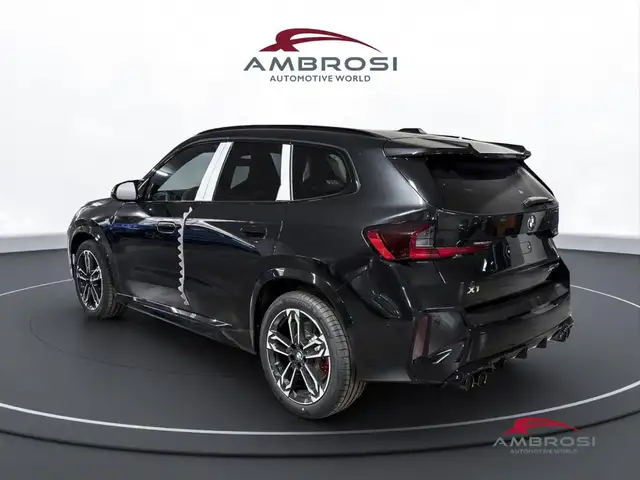 BMW X1 view 4