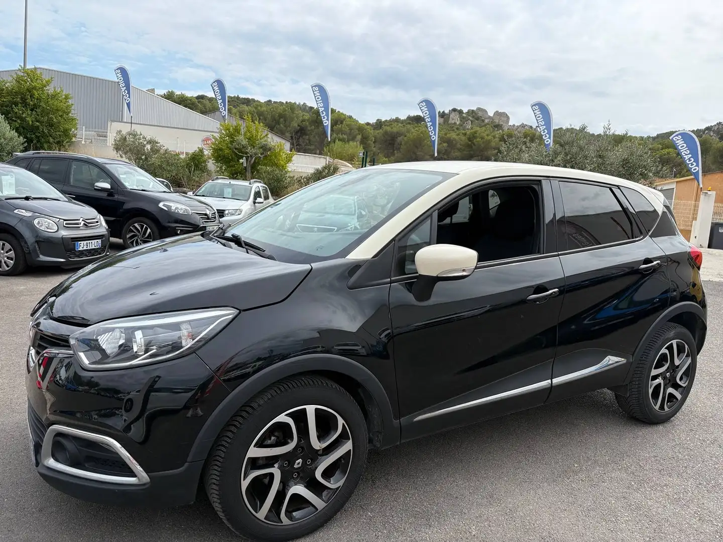 Renault Captur dCi 90 E6 Energy Intens 2015 S\u0026amp;S eco² Noir - 2