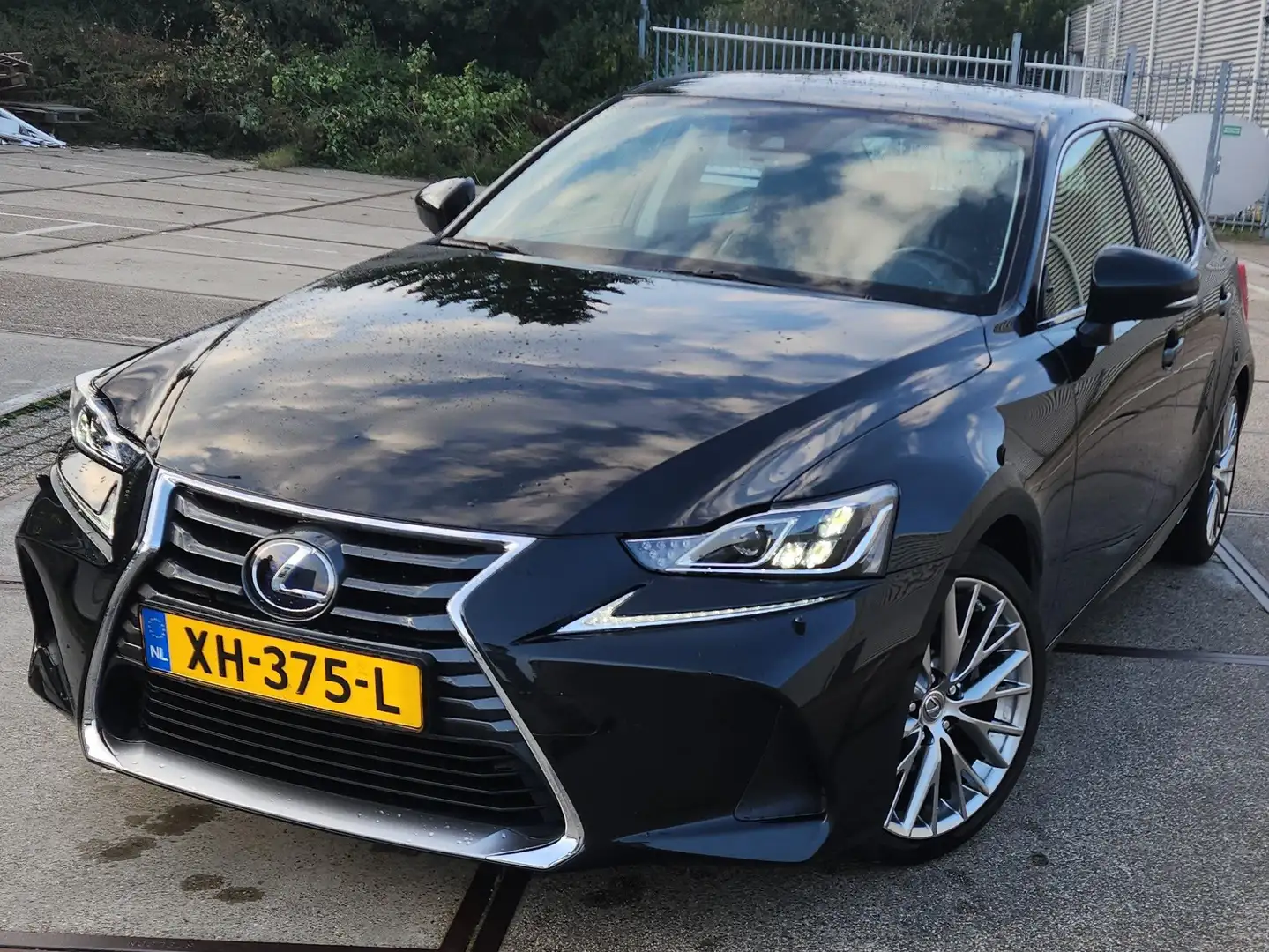 Lexus IS 300 IS 300 300h Hybrid Lux. L. Negru - 1