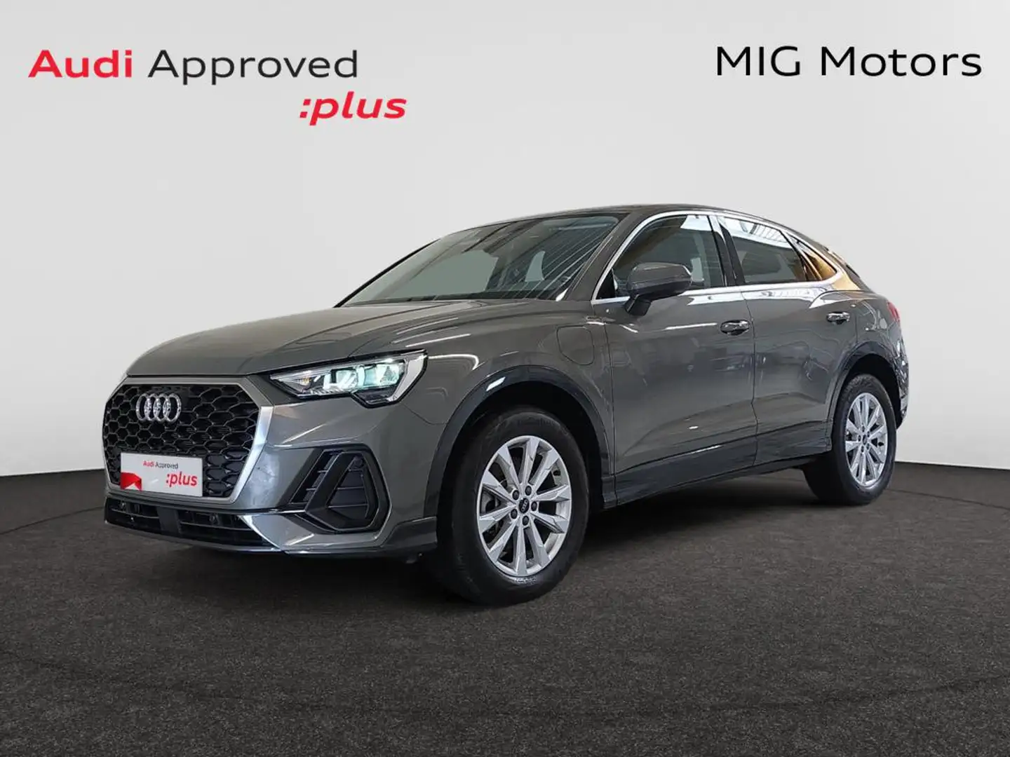Audi Q3 Sportback 45 TFSIe Attraction CAMERA / SIDE ASSIST Grijs - 1