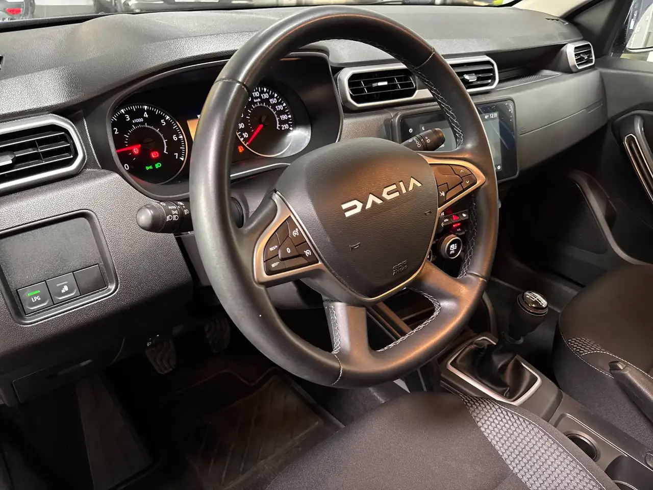 Dacia Duster 1.0 TCe GPL 4x2 Journey UP, миниатюра 18