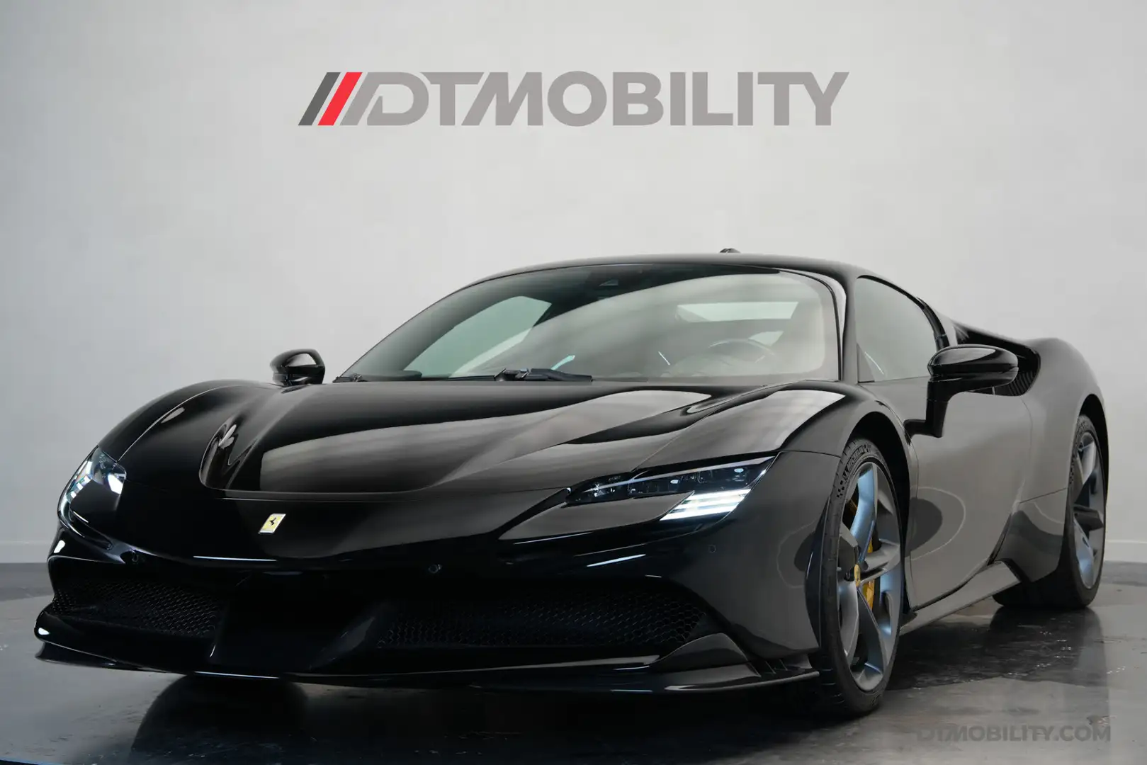 Ferrari SF90 Stradale 4.0 V8 | Assetto Fiorano | Daytona Racing seats | Negro - 2