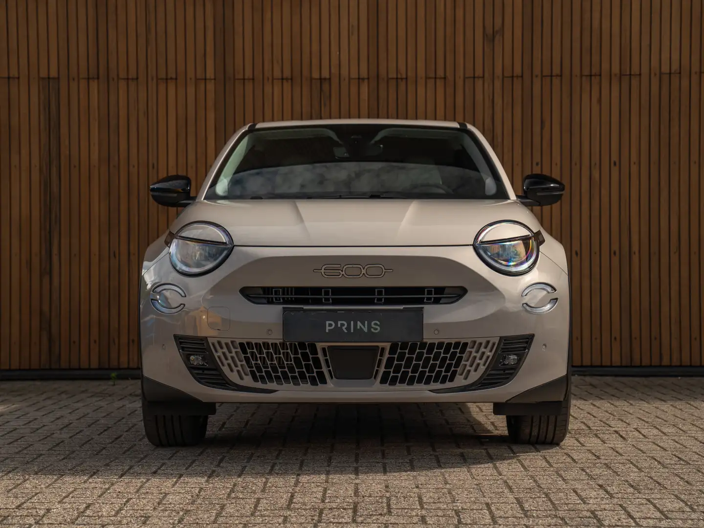 Fiat 600 1.2 Hybrid La Prima 145pk | Full option | CarPlay - 2