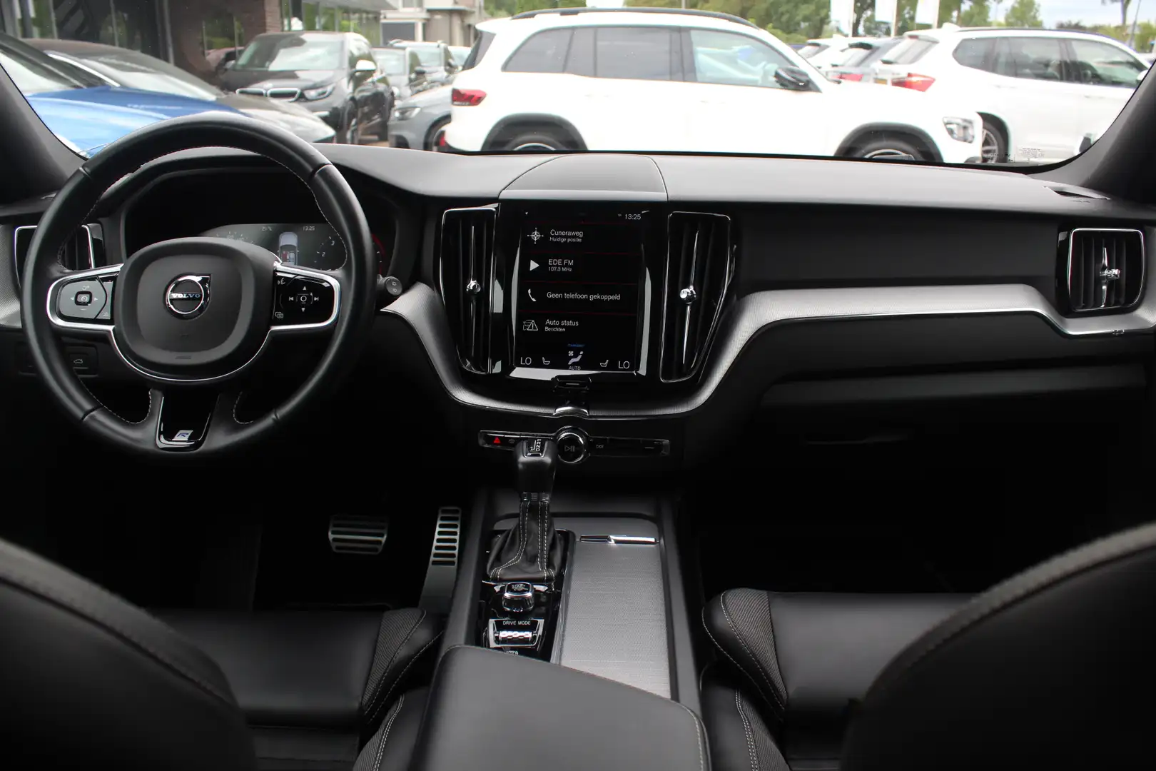 Volvo XC60 2.0 T5 AWD Inscription / Trekhaak / Camera / Leder Wit - 2