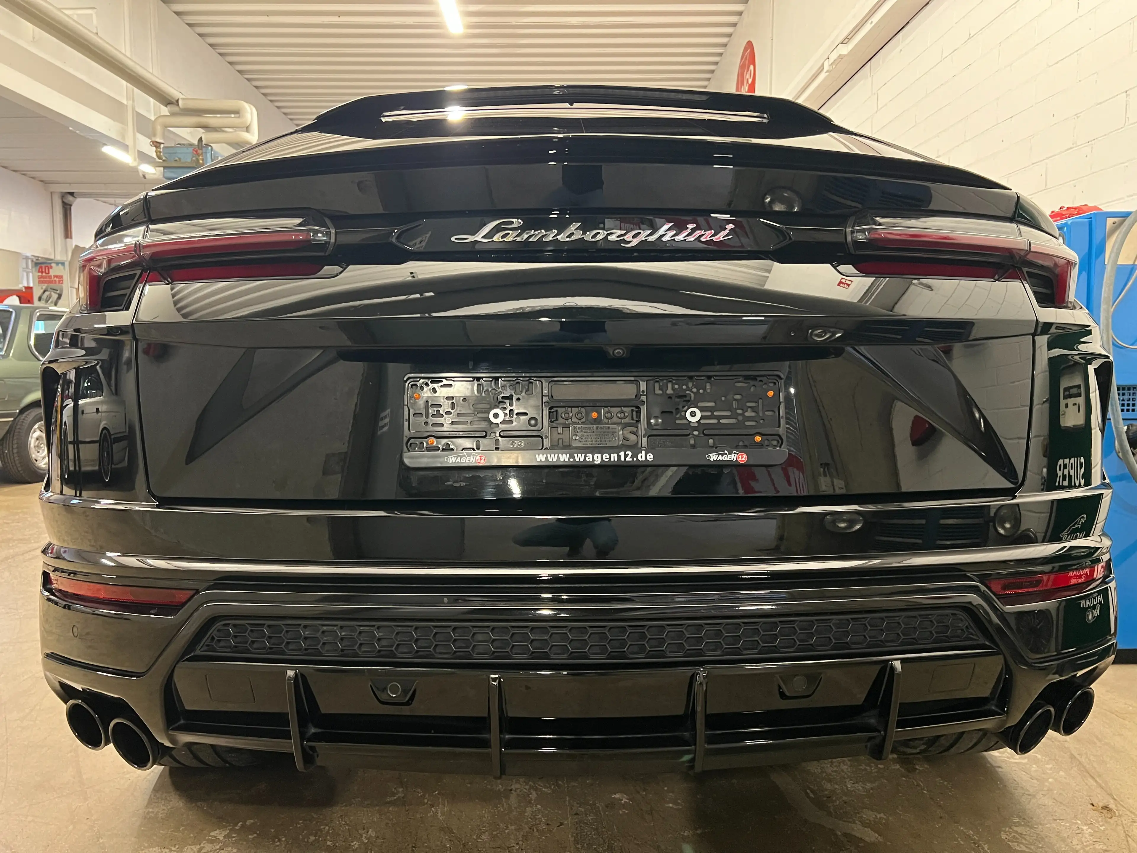 Lamborghini Urus — photo 15