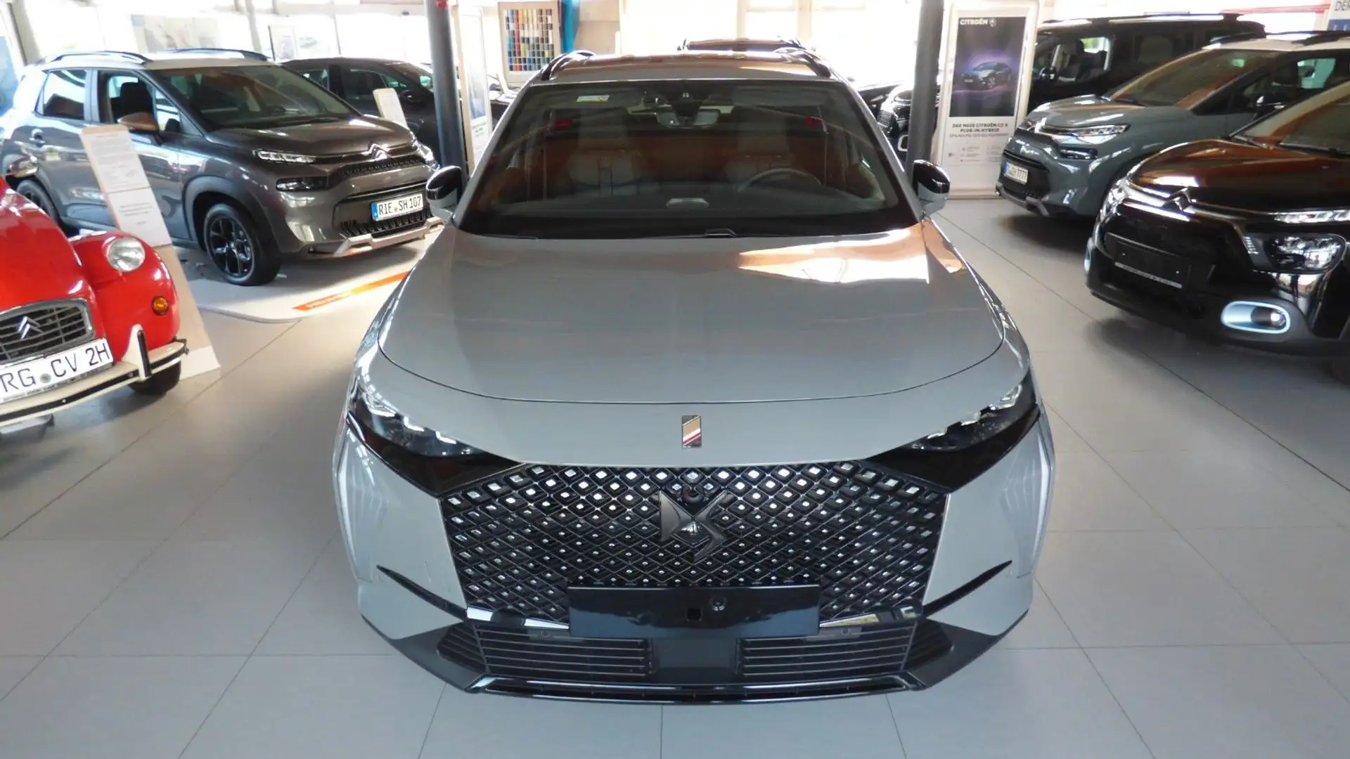 DS Automobiles DS 7 Crossback DS7 E-Tense 4x4 360 La Première Automatik*LEDER* Grau - 2