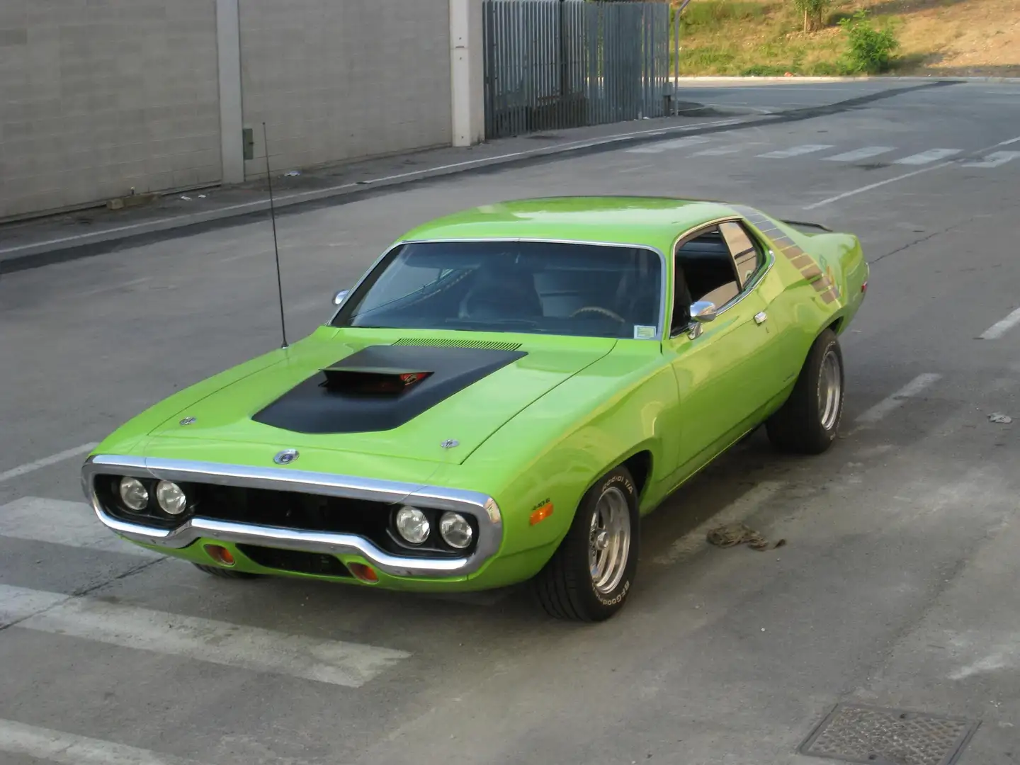 Plymouth Road Runner 440 six pack Green - 1