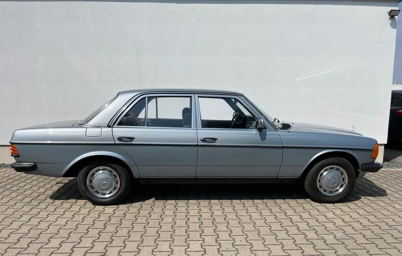 Mercedes-Benz 200 W123 Automatik H-Kennzeichen, foto 5