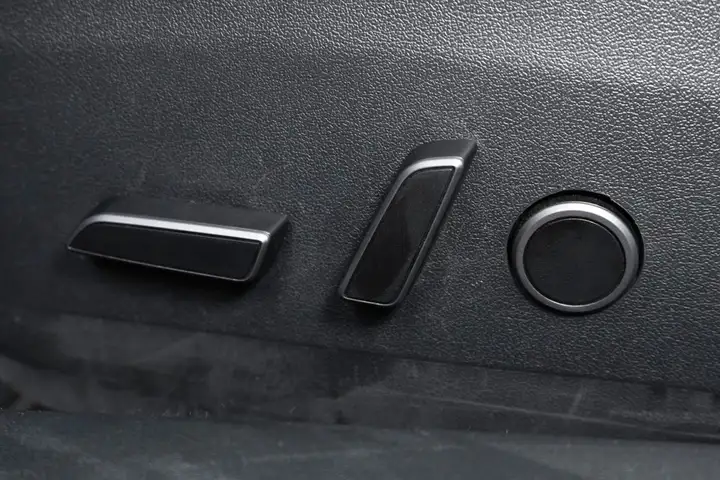 Tesla Model 3 2022, foto 25