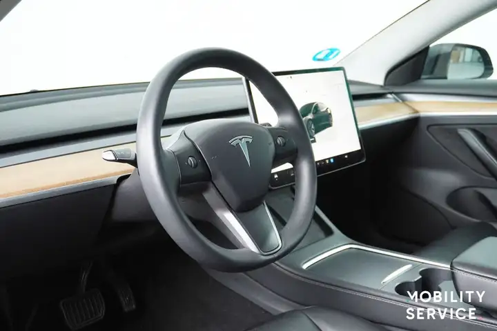 Tesla Model 3 2022, foto 9