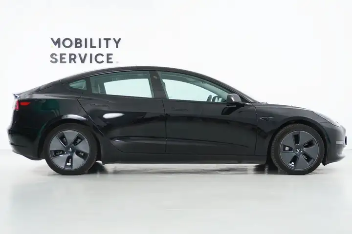 Tesla Model 3 2022, foto 6