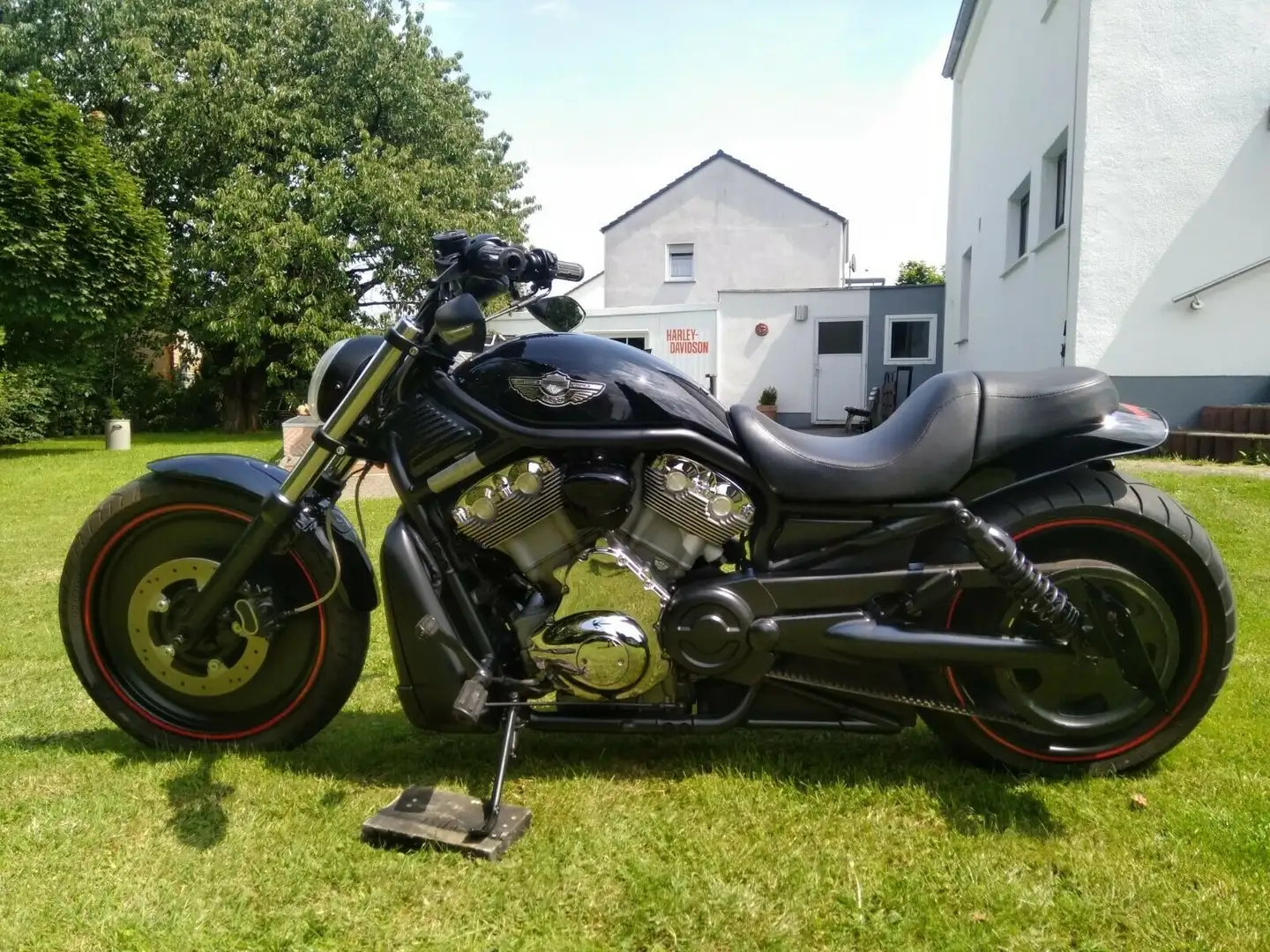 Harley-Davidson V-Rod Zwart - 1