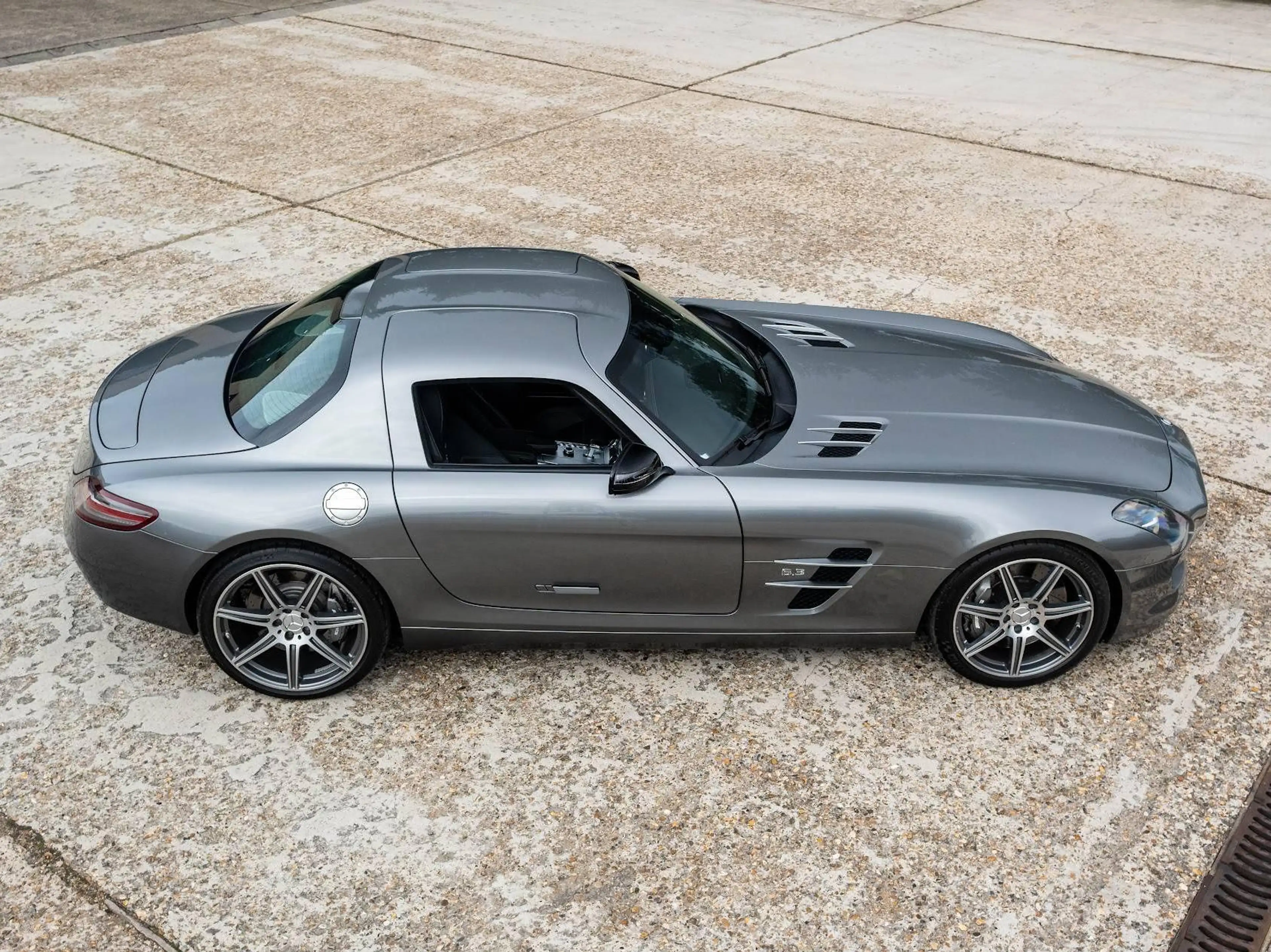 Mercedes-Benz SLS SLS AMG | Rare 756U MANUFAKTUR Himalaya Grey Metallic — photo 6