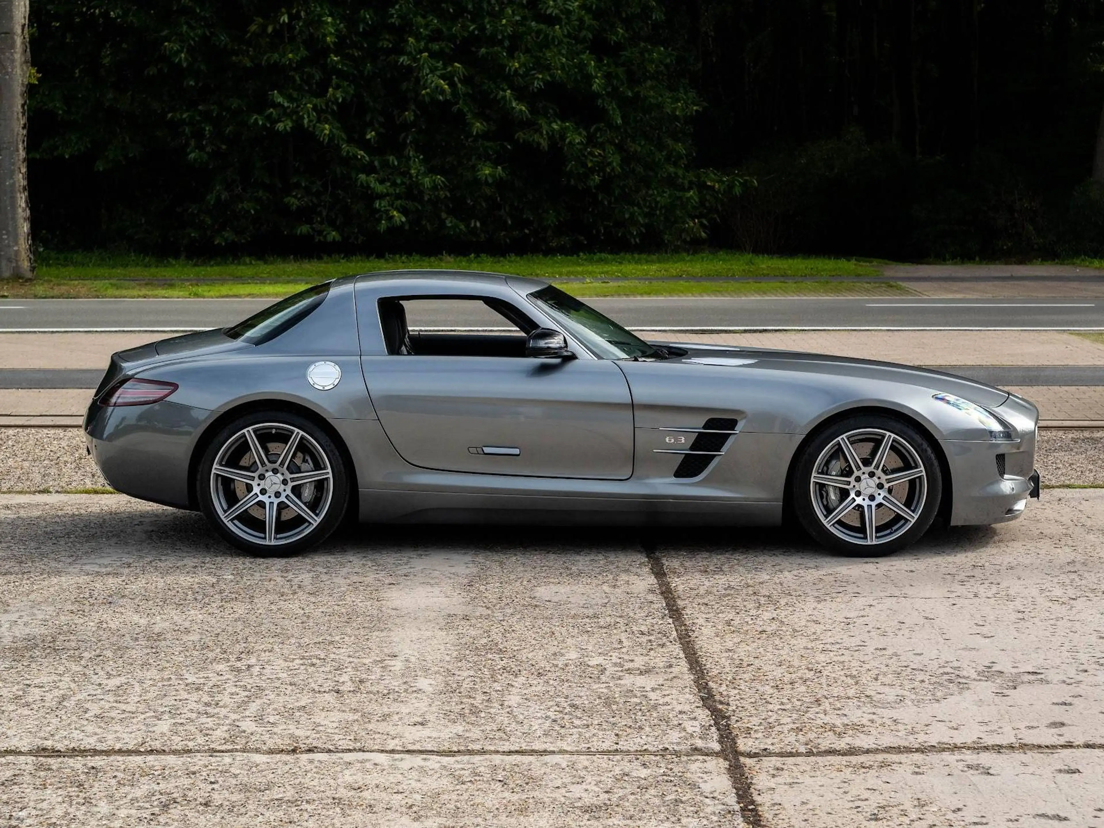 Mercedes-Benz SLS SLS AMG | Rare 756U MANUFAKTUR Himalaya Grey Metallic — photo 9