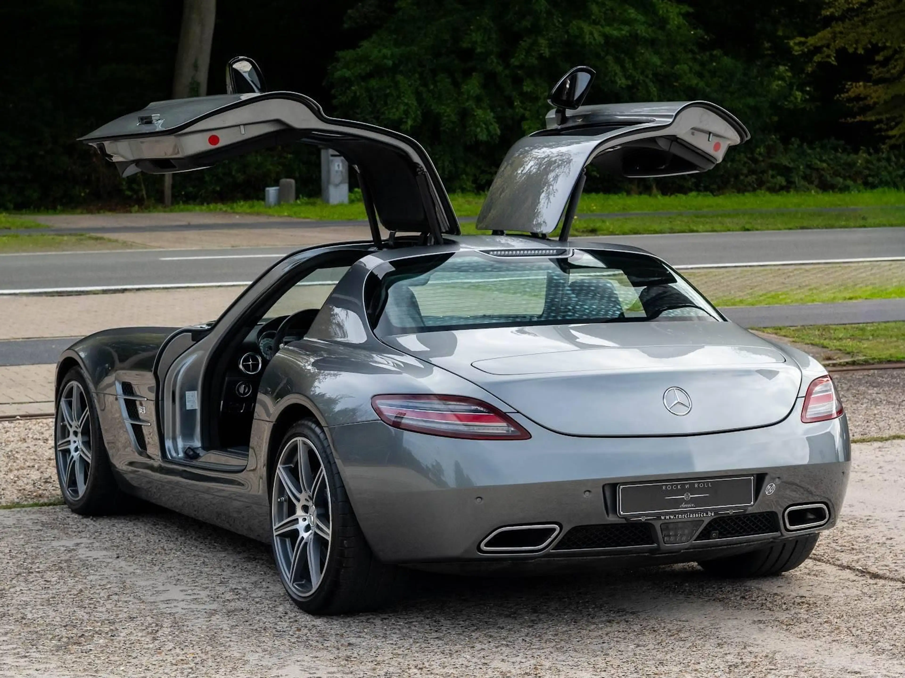 Mercedes-Benz SLS SLS AMG | Rare 756U MANUFAKTUR Himalaya Grey Metallic — photo 14