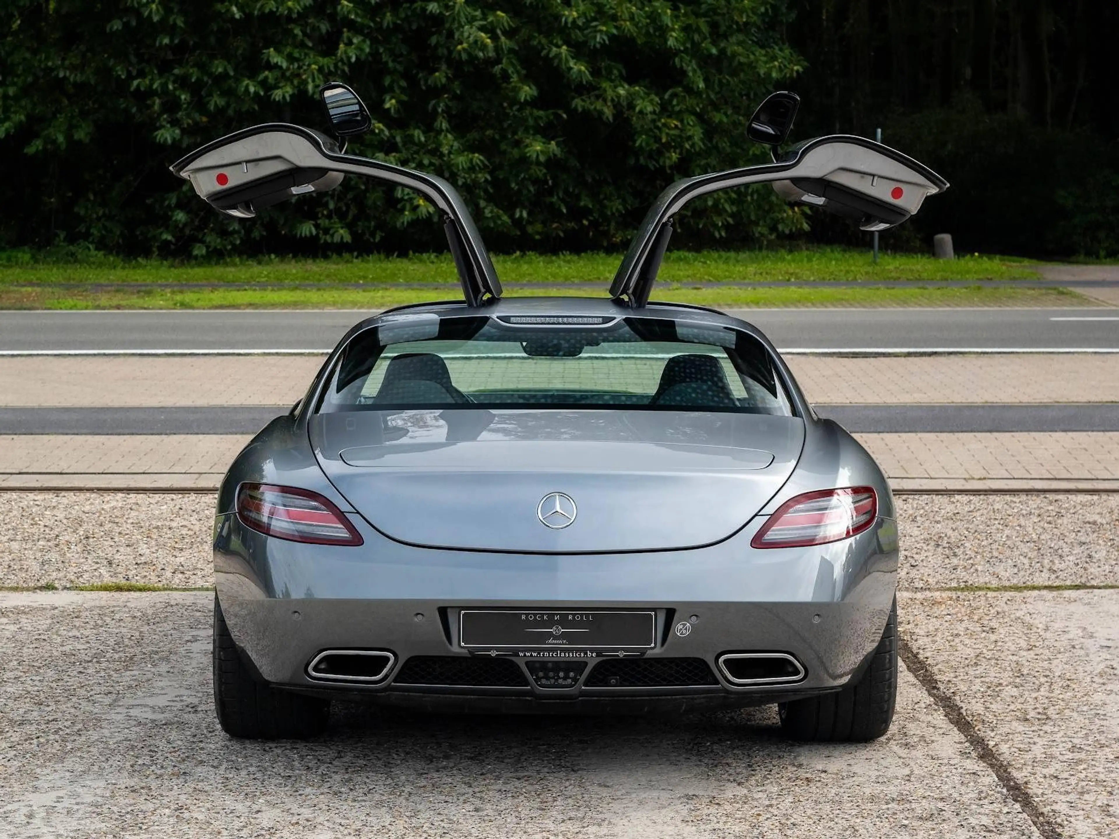 Mercedes-Benz SLS SLS AMG | Rare 756U MANUFAKTUR Himalaya Grey Metallic — photo 15