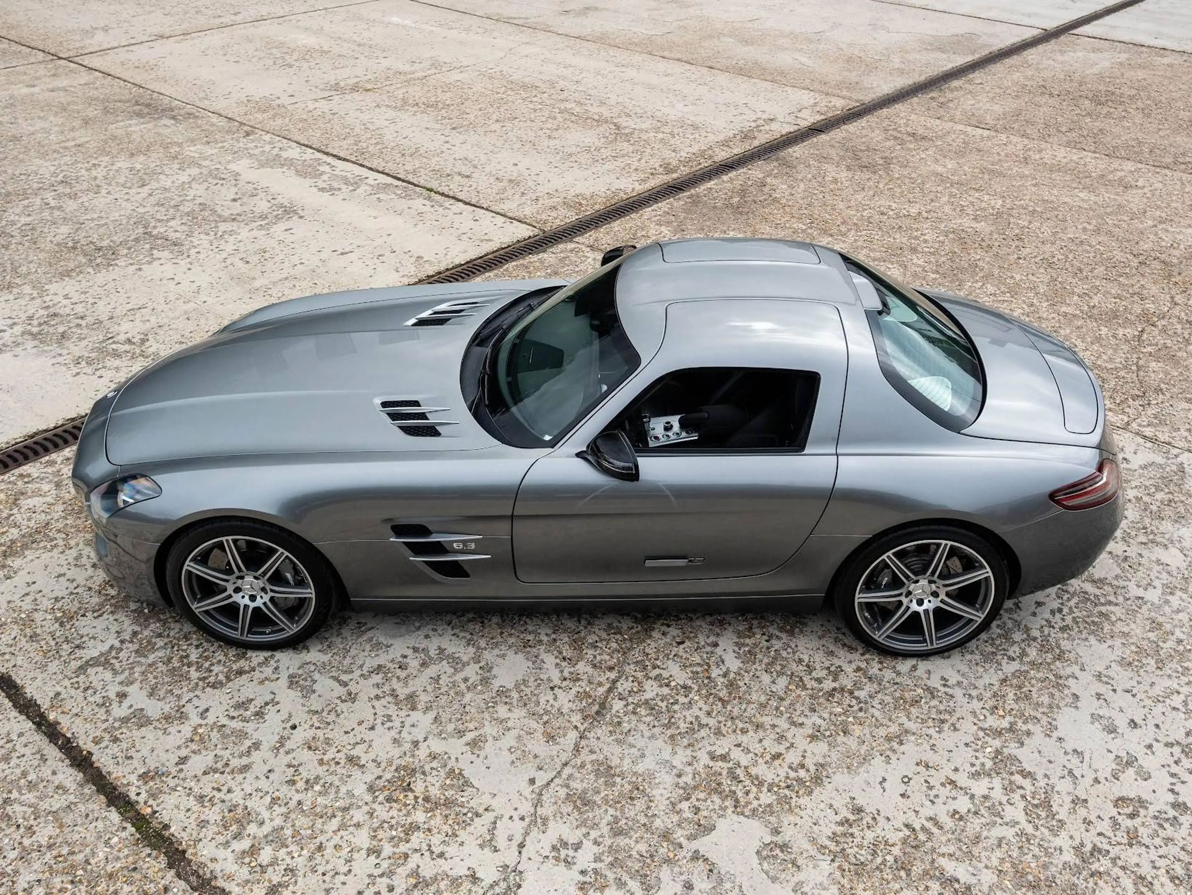 Mercedes-Benz SLS SLS AMG | Rare 756U MANUFAKTUR Himalaya Grey Metallic — photo 7