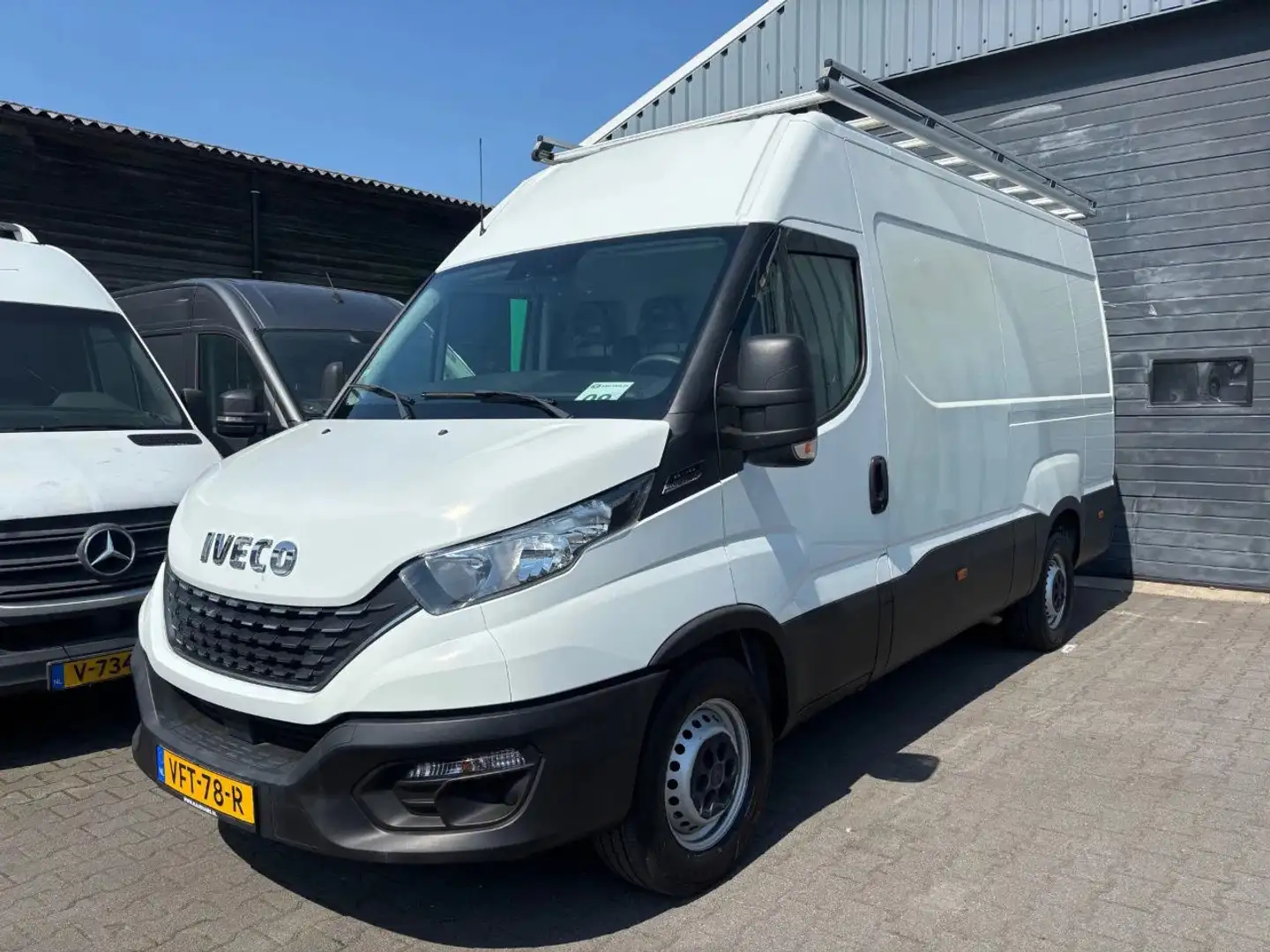 Iveco Daily 35S12 Hi Matic L2 H2 Airco Cruisecontrol Trekhaak Blanc - 1