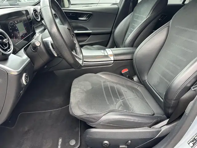 Mercedes-Benz C-Class view 12
