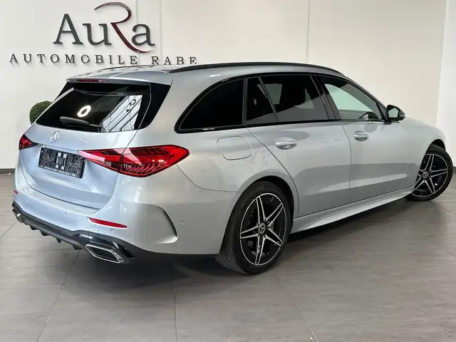 Mercedes-Benz C-Class view 4