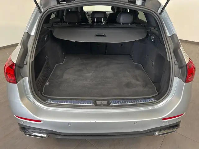 Mercedes-Benz C-Class view 6