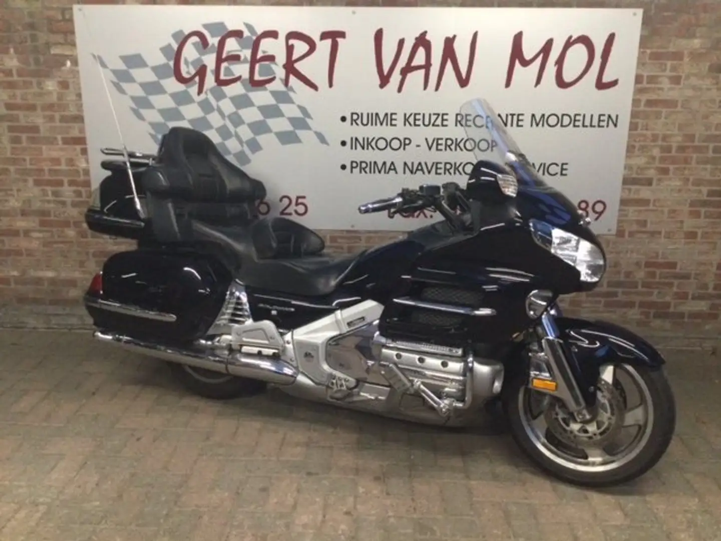 Honda GL 1800 Fekete - 1