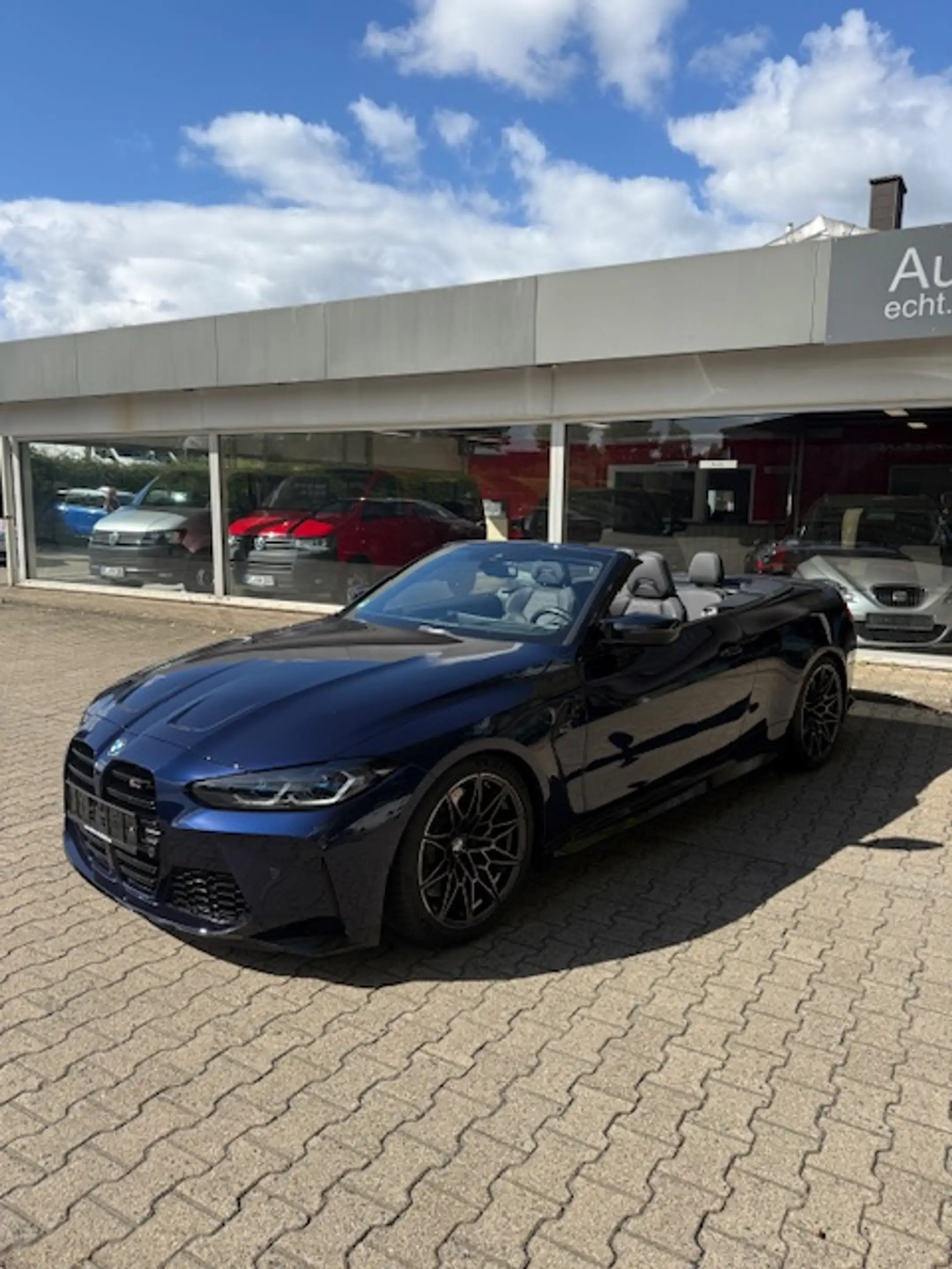 BMW M4 xDrive Competition — photo 2