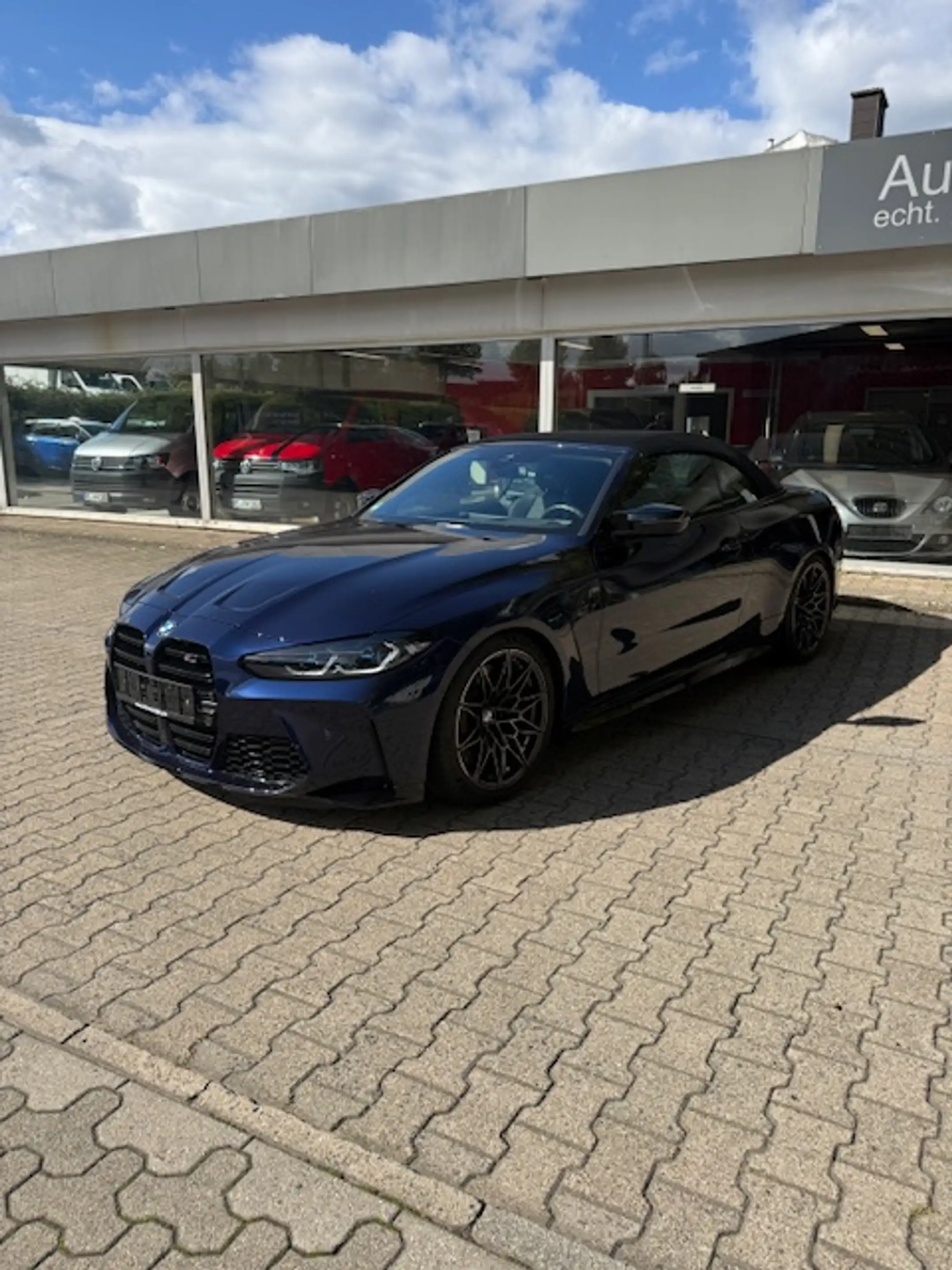 BMW M4 xDrive Competition — photo 7