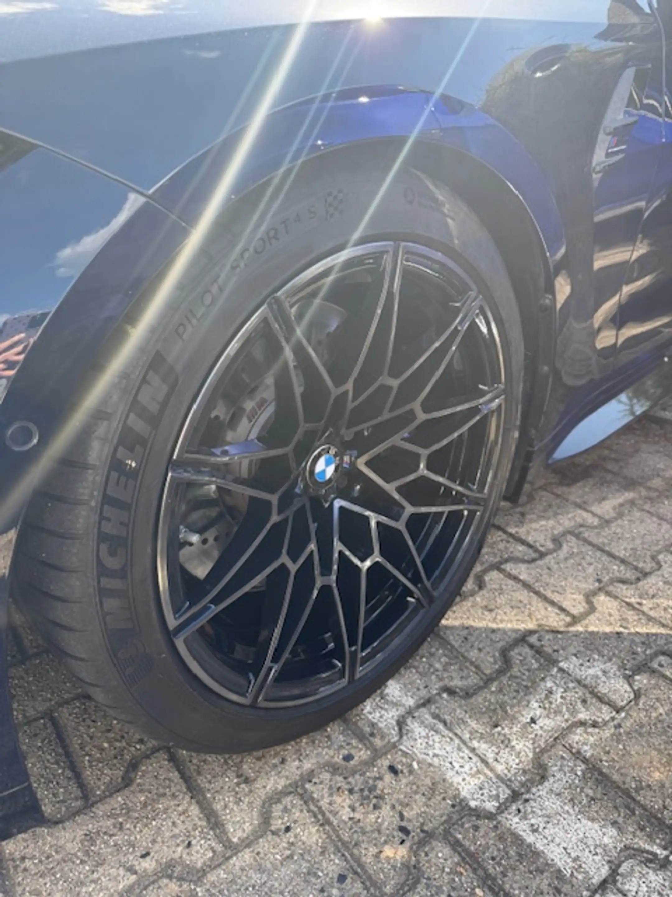 BMW M4 xDrive Competition — photo 15