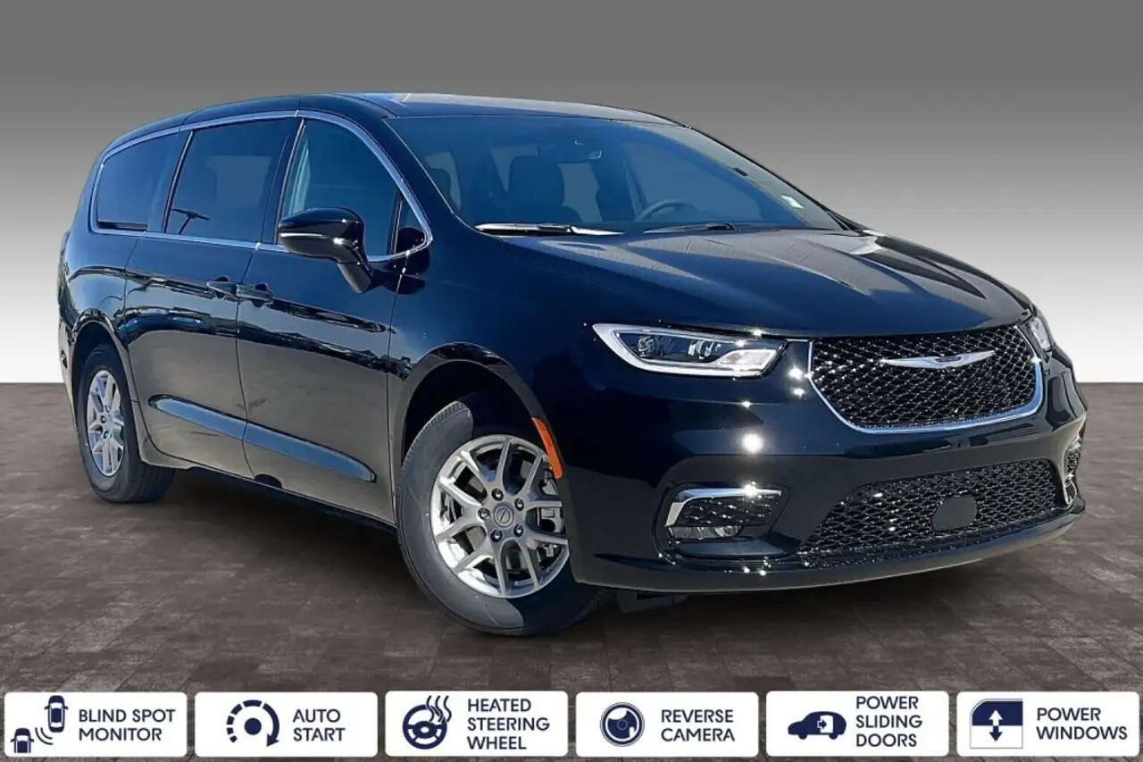 Chrysler Pacifica photo Chrysler Pacifica