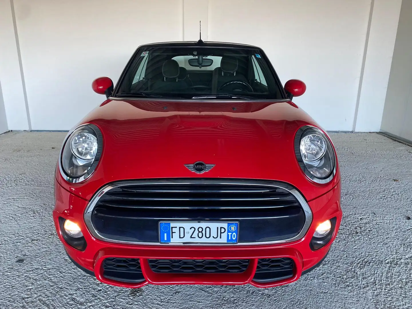 MINI Cooper Cabrio Mini Cabrio 1.5 Cooper Hype Красный - 1