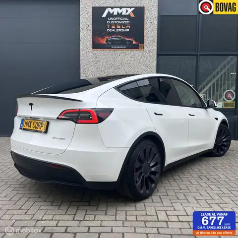 Tesla Model Y Performance + MMX PACK + TREKHAAK + IAP
