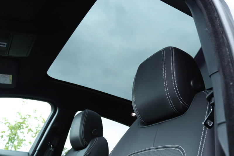 Jaguar E-Pace 2.0 P250 AWD R-Dynamic HSE / Headup / Pano — photo 22