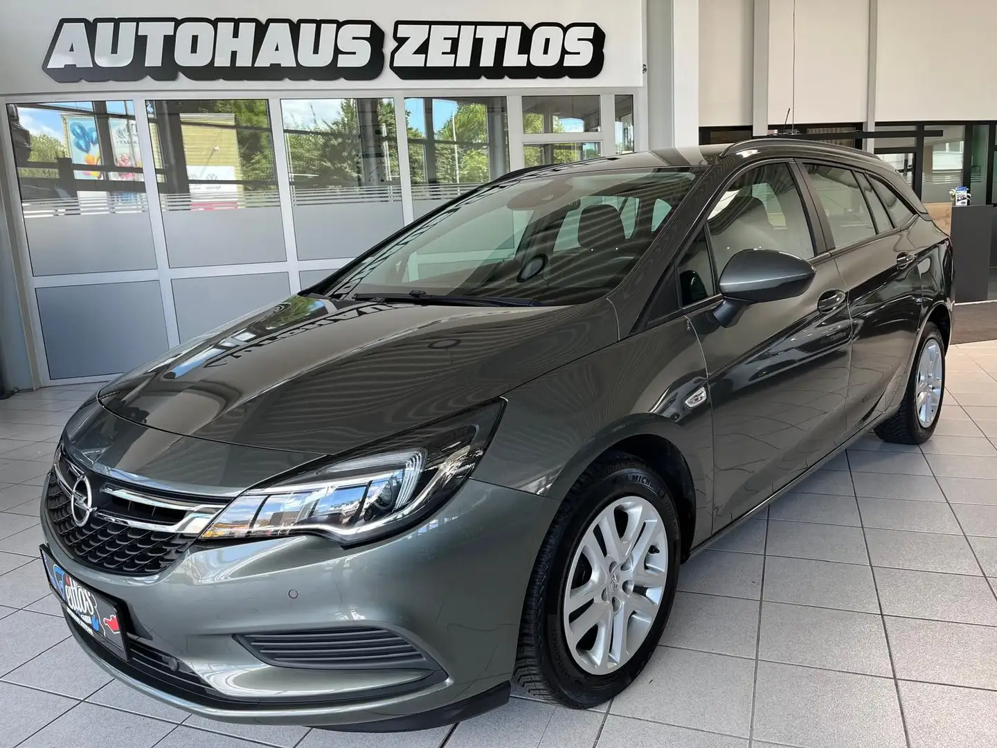 Opel Astra K Sports Tourer Edition *SHZ*LHZ*PDC* Gris - 1