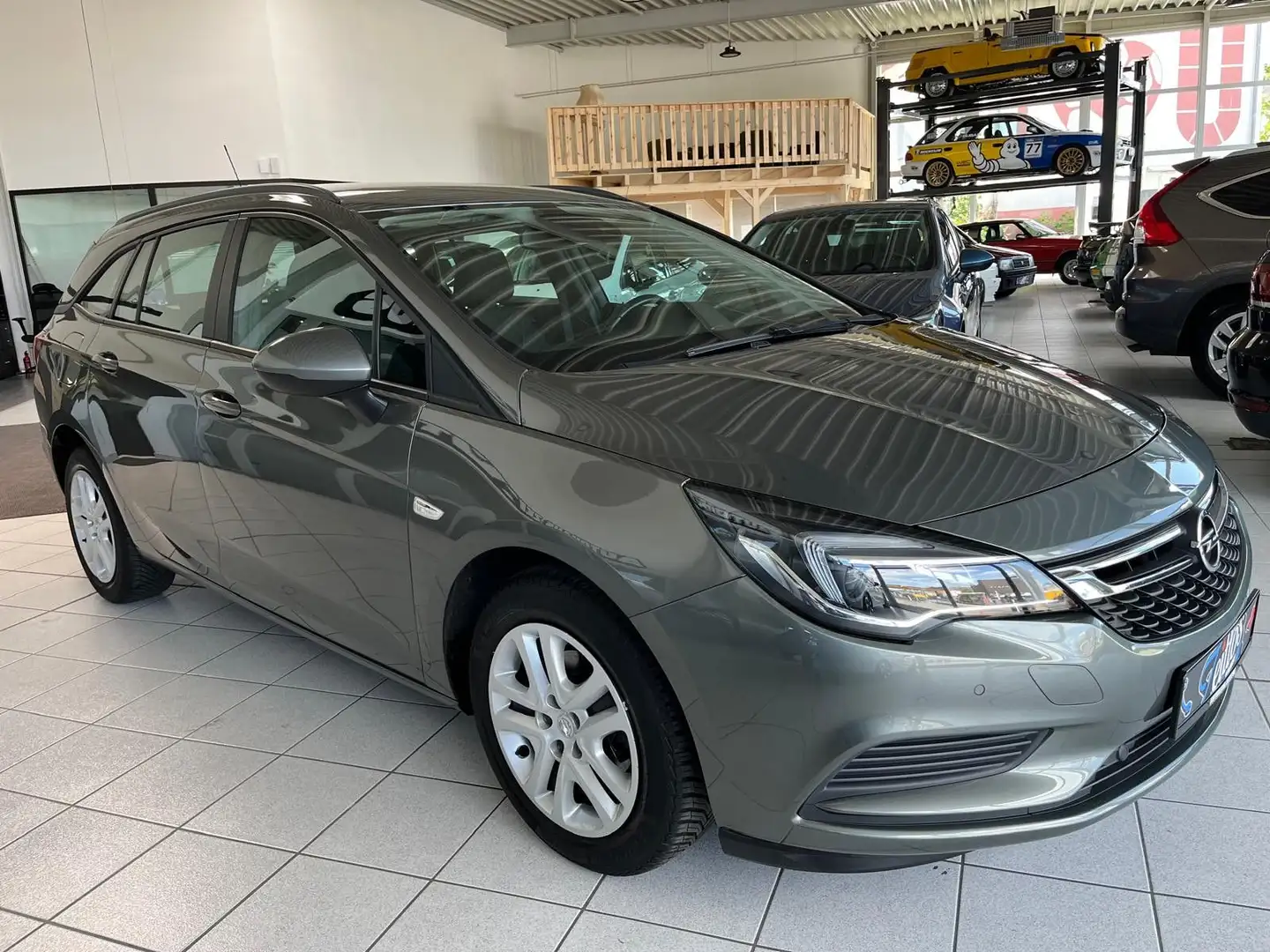 Opel Astra K Sports Tourer Edition *SHZ*LHZ*PDC* Gris - 2