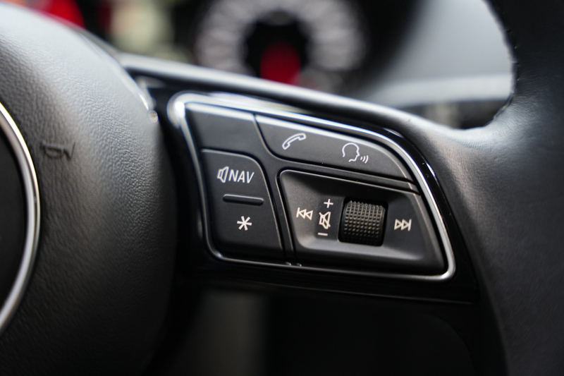 Audi Q2 35 TFSI S line S-LINE*CARPLAY*MATRIX*AHK*KAM — photo 13