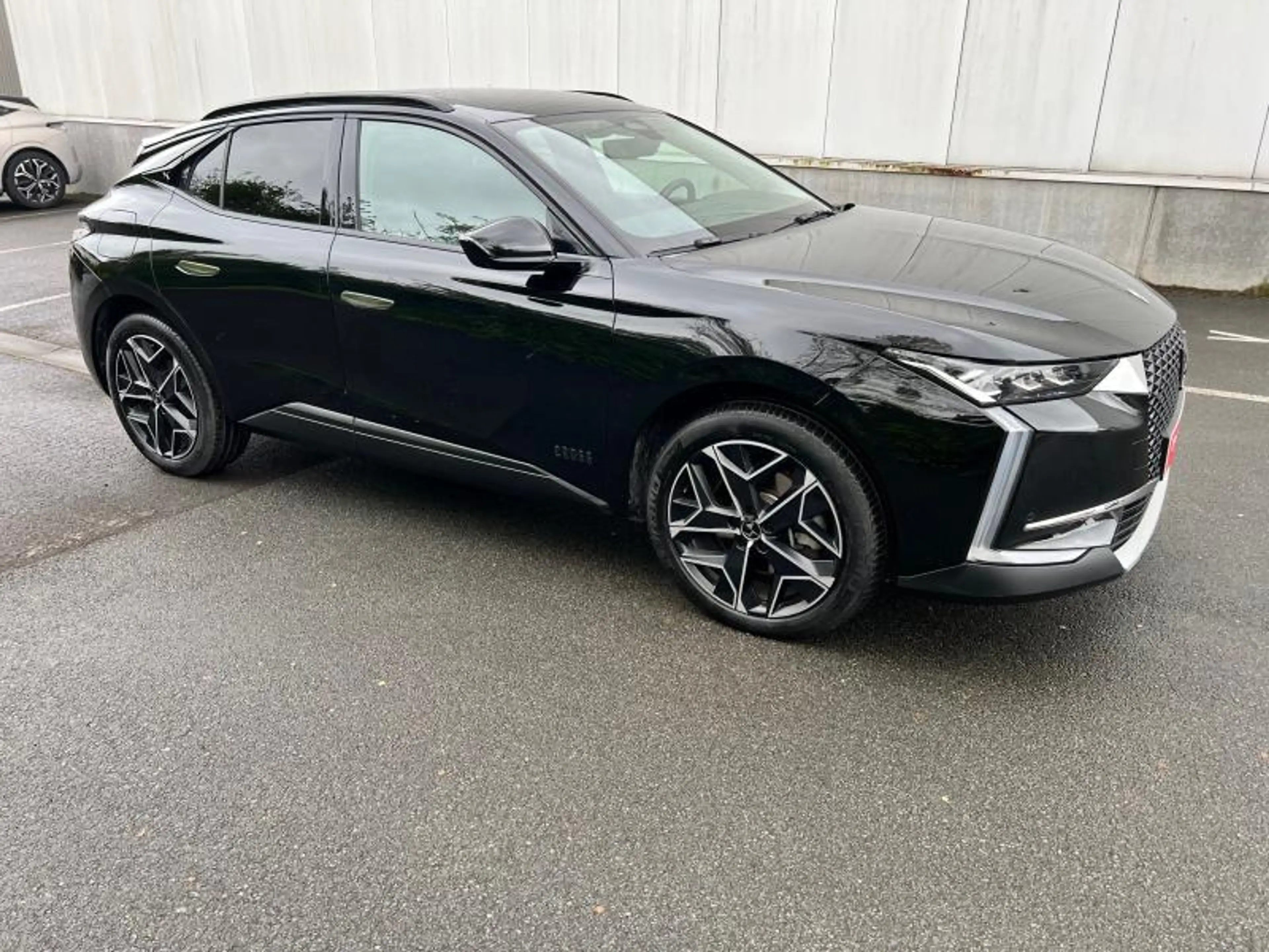 DS Automobiles DS 4 CROSS RIVOLI E-TENSE 225 — photo 7