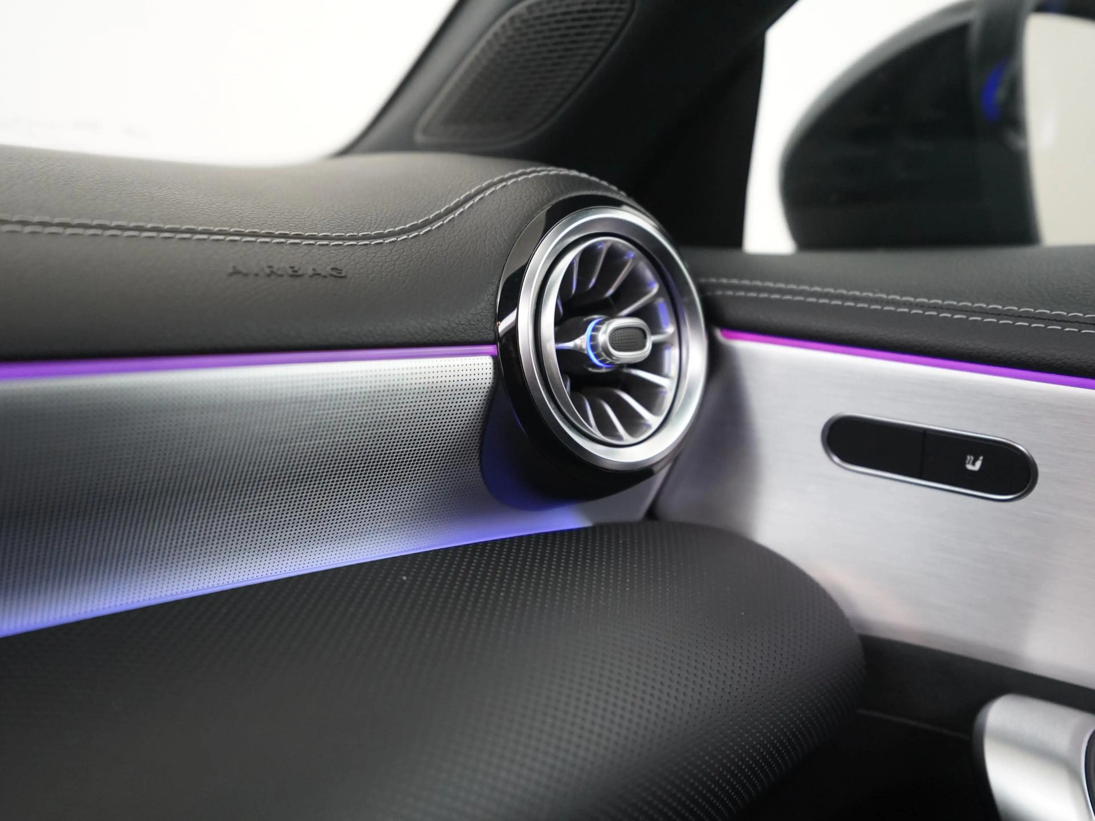 Mercedes-Benz CLA 250 250e AMG Night | Panoramadak | Multibeam LED | Wid — photo 47