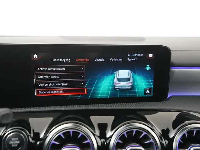 Mercedes-Benz CLA view 26