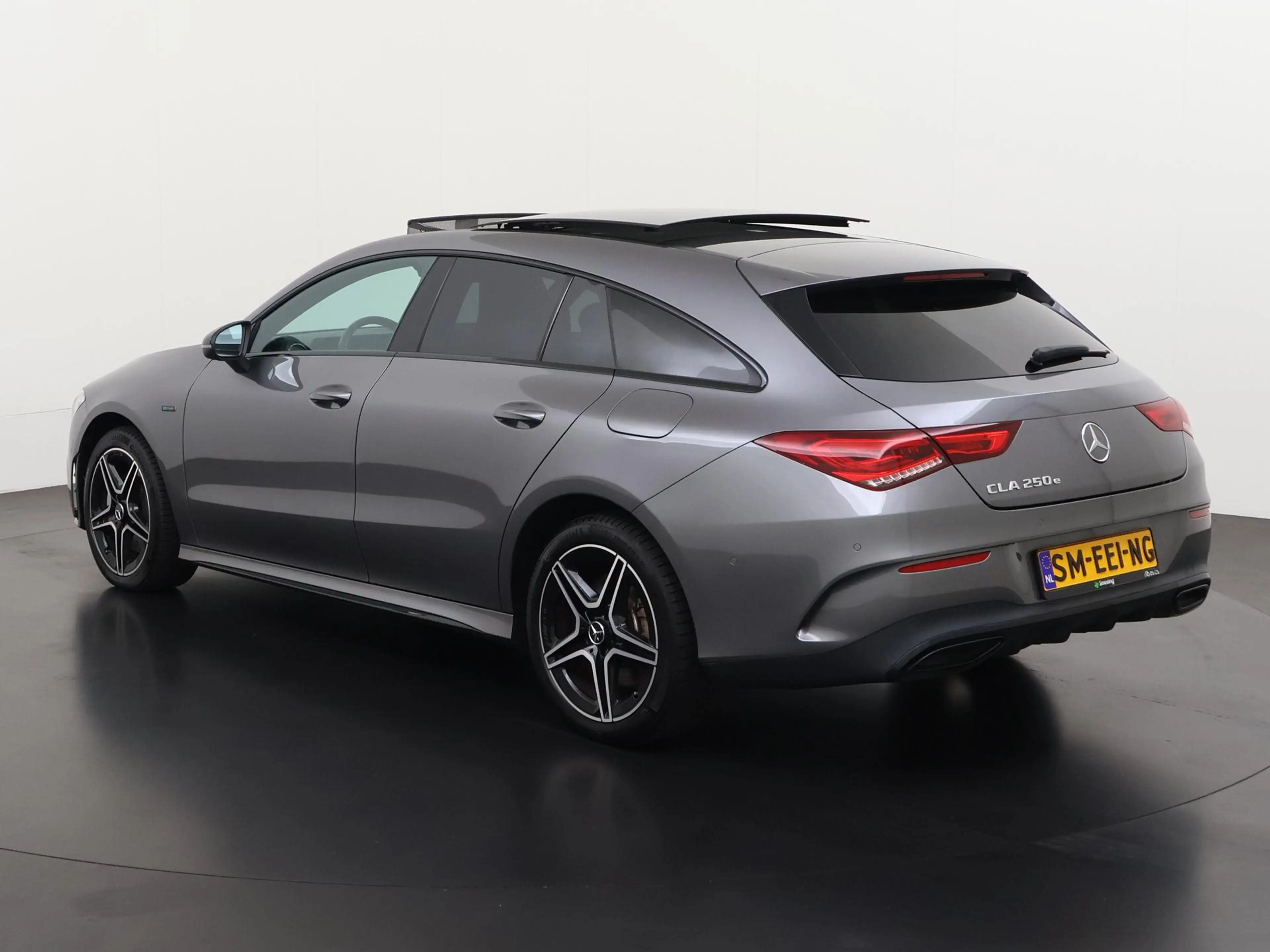 Mercedes-Benz CLA 250 250e AMG Night | Panoramadak | Multibeam LED | Wid — photo 7