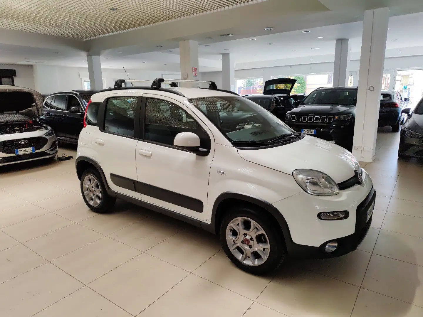 Fiat Panda 0.9 TwinAir Turbo 85cv Natural Power Trekking 5p. Bianco - 2