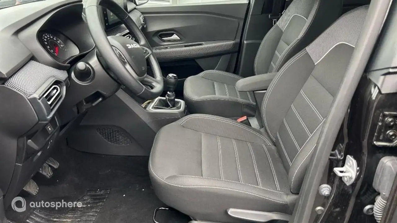 Dacia Sandero Sandero — photo 12