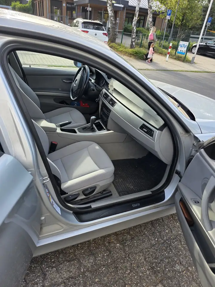 BMW 318i, foto 6