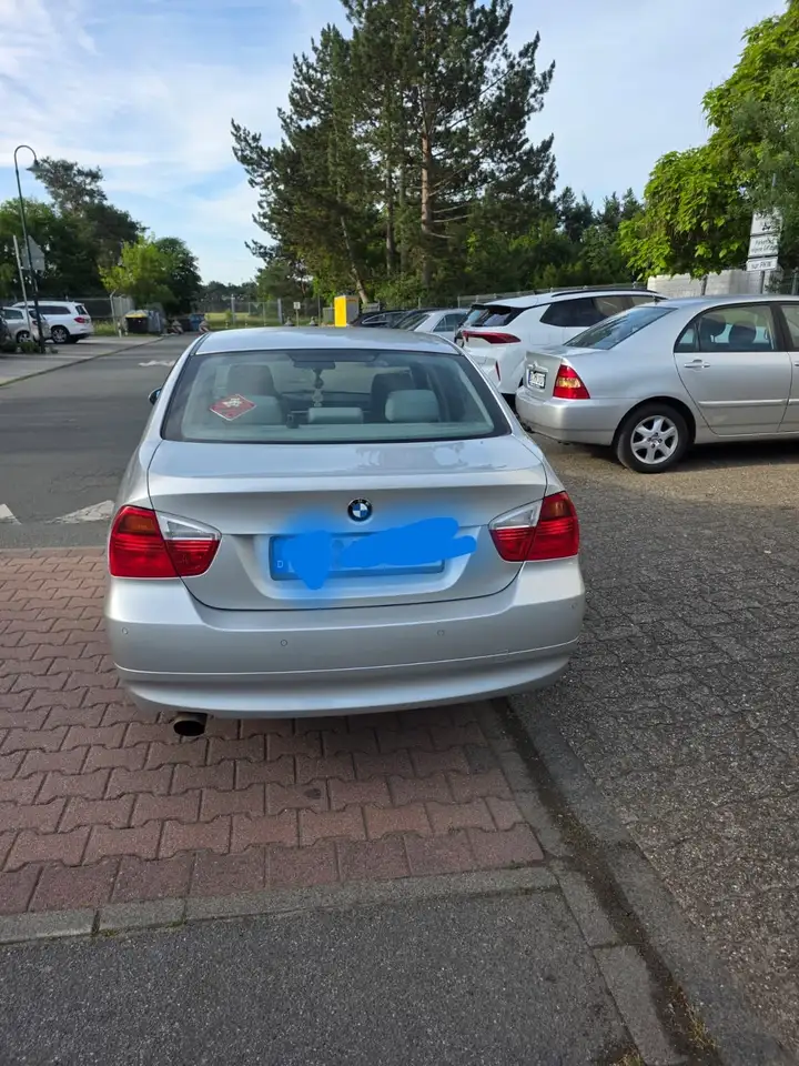BMW 318i, foto 11
