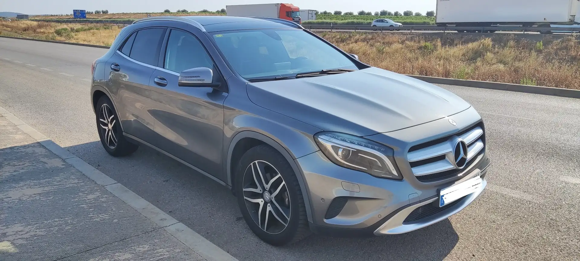 Mercedes-Benz GLA 200 200d AMG Line 7G-DCT - 1
